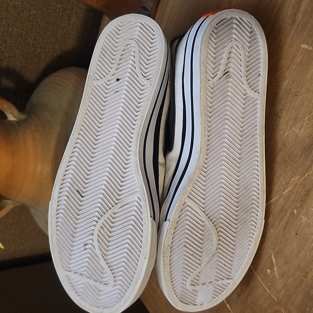 Nike White and Black High-Top Sneakers - Picture 3 of 9